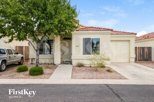 113 N Warren St in Mesa, AZ - Building Photo