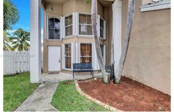 5222 NW 53rd Cir in Coconut Creek, FL - Building Photo - Building Photo