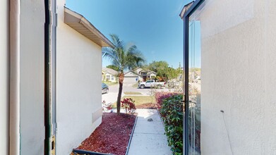 5662 Rywood Dr in Orlando, FL - Building Photo - Building Photo