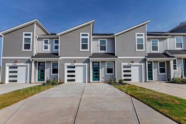 property at 1218 Westgate Vlg Dr