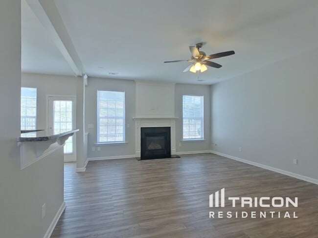 301 Minitree Ln in Charlotte, NC - Building Photo - Building Photo