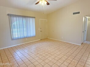 716 W Nopal Pl in Chandler, AZ - Foto de edificio - Building Photo