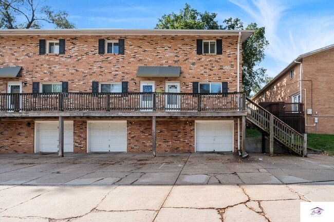 property at 1805 Winnie Dr
