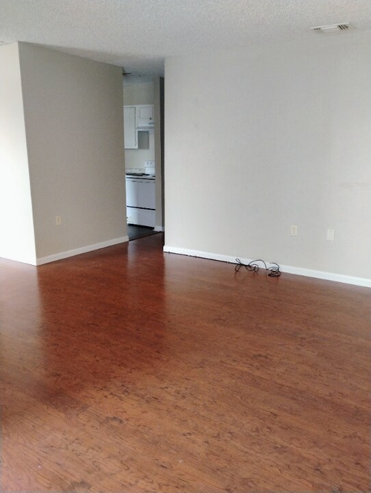 1754 Cedar Lake Dr in Baton Rouge, LA - Foto de edificio