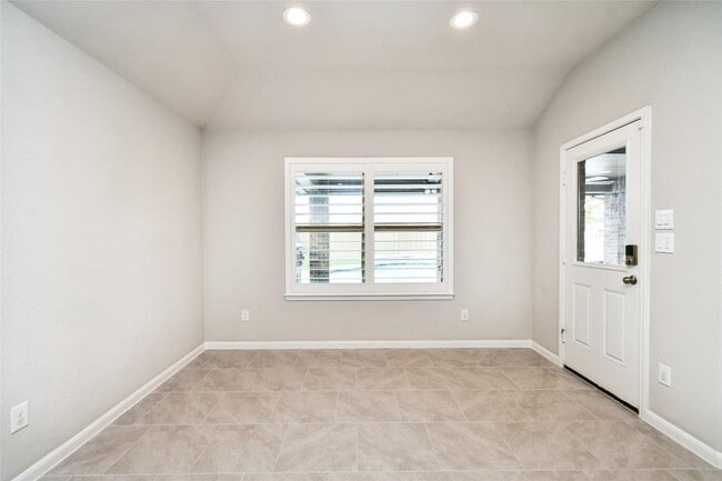 property at 29622 Breakwater Dr