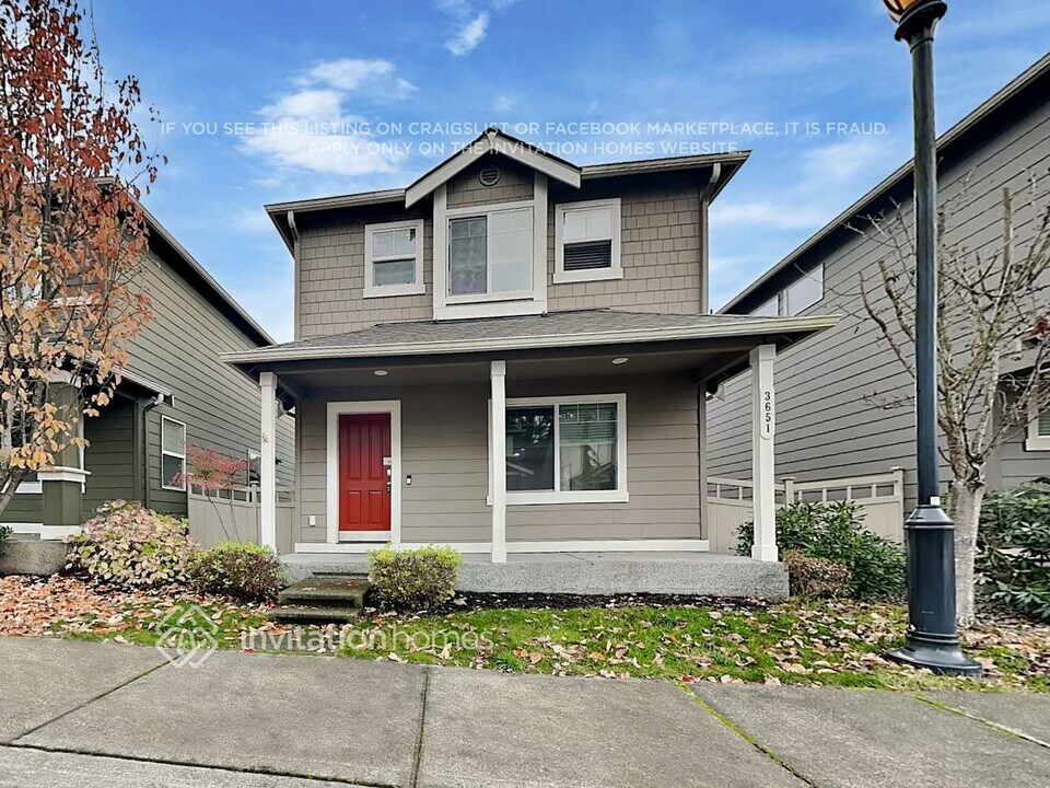 3651 London Loop NE in Lacey, WA - Building Photo