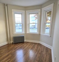 1213 Commonwealth Ave, Unit 5 in Boston, MA - Building Photo