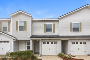 530 Eiseman Wy in Jacksonville, FL - Building Photo