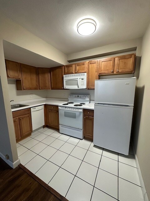 1646 N Prospect Ave-Unit -211 in Milwaukee, WI - Building Photo - Building Photo