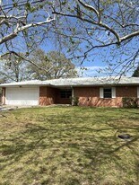 424 N Webb Ave in Ada, OK - Building Photo