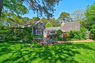 22 Maidstone Dr in Amagansett, NY - Building Photo - Building Photo