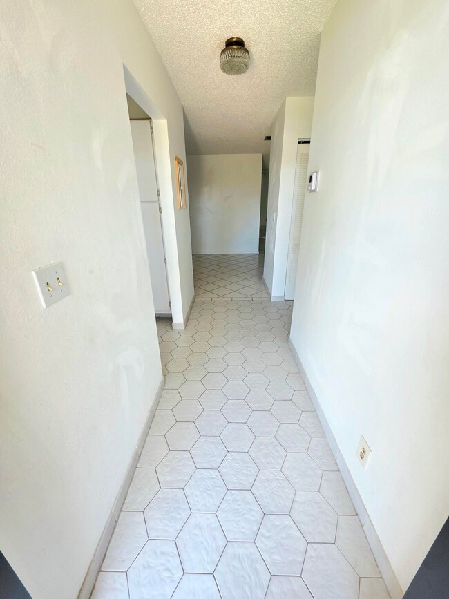 163 Lake Gloria Dr in West Palm Beach, FL - Building Photo - Building Photo
