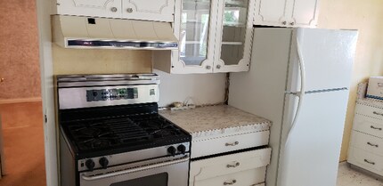 2136 Dena Dr in Concord, CA - Building Photo - Building Photo