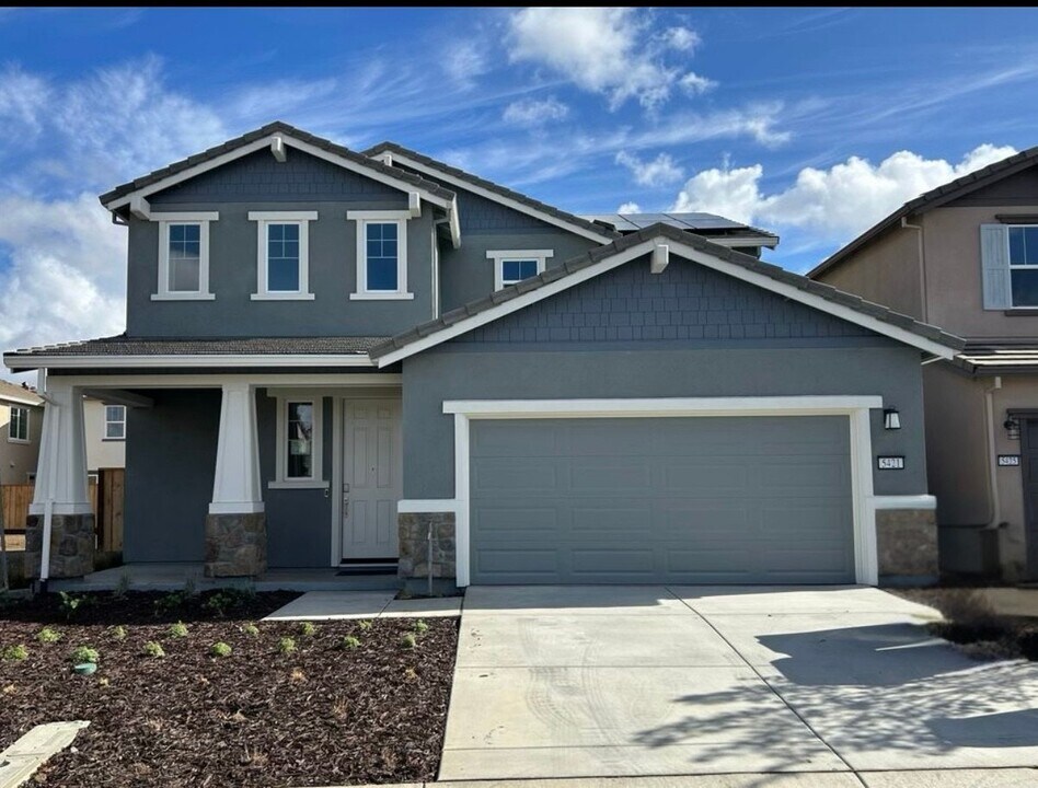 5421 Knights Valley Ln in Antioch, CA - Building Photo