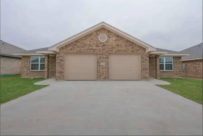 property at 613 Lost Trl