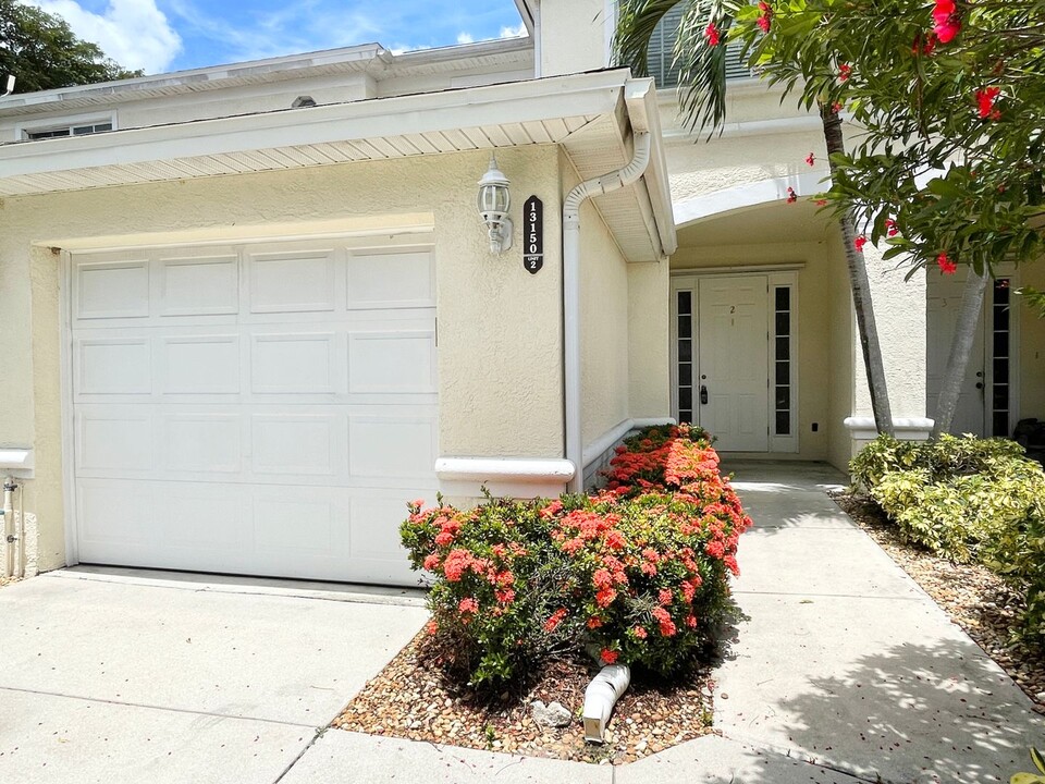 13150 Broadhurst Loop in Ft. Myers, FL - Building Photo