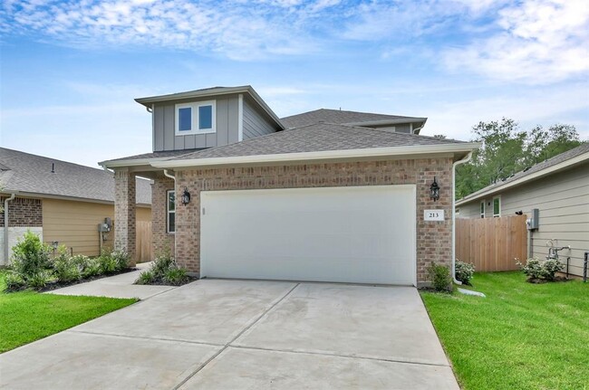 213 Harper Ridge Dr in Montgomery, TX - Building Photo - Building Photo