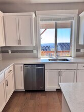 12050 SW Autumnview St in Tigard, OR - Building Photo - Building Photo