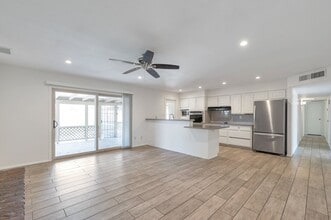 1037 E Loma Vista Dr in Tempe, AZ - Building Photo - Building Photo