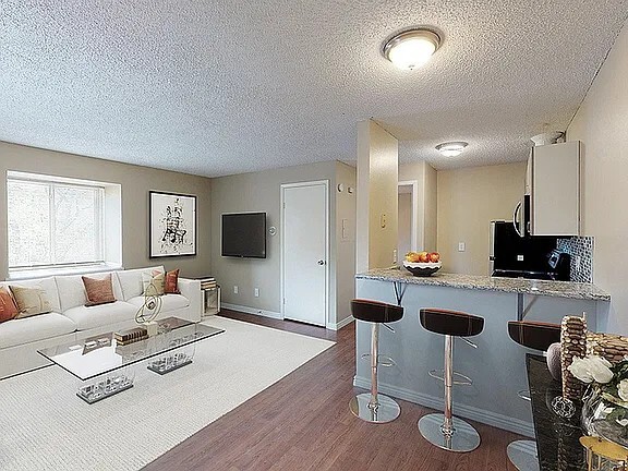 980 S Dexter St in Denver, CO - Building Photo - Building Photo