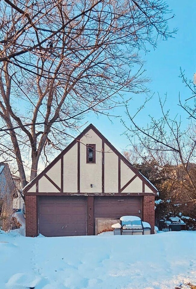 29 Oak Ave in Hempstead, NY - Building Photo - Building Photo