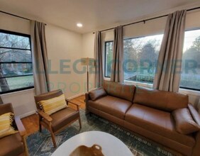 285 Crepe Myrtle Cir in Winston-Salem, NC - Foto de edificio - Building Photo