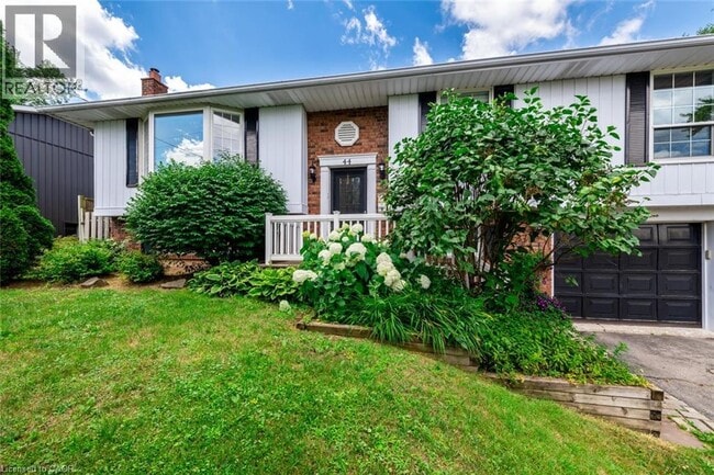 44 Valleyview Dr in Hamilton, ON - Building Photo - Building Photo