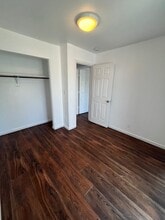 7224 Fresno St, Unit B in Oakland, CA - Foto de edificio - Building Photo