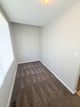 3124 Sunset Ct in Klamath Falls, OR - Building Photo - Building Photo