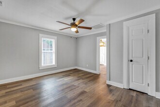 1108 Oshaughnessy Ave NE in Huntsville, AL - Building Photo - Building Photo
