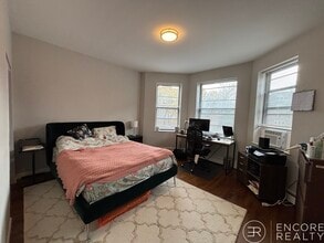 41 Stearns Rd, Unit 4 in Brookline, MA - Building Photo - Building Photo