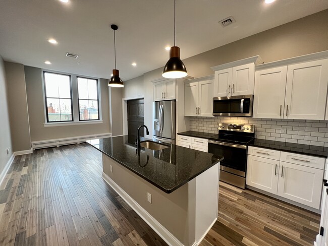 409 Lackawanna Ave, Unit 502 in Scranton, PA - Building Photo - Building Photo