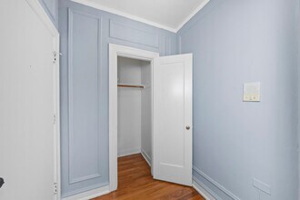 1361 W Estes Ave in Chicago, IL - Building Photo - Building Photo