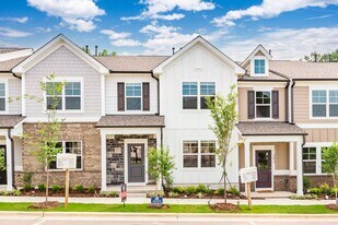 204 Parker Sta Ave in Fuquay Varina, NC - Building Photo