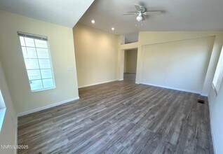 5380 Twin Creeks Dr in Reno, NV - Building Photo - Building Photo