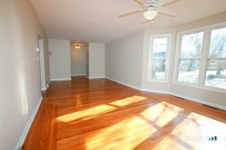 291 Fountain St, Unit 1 in New Haven, CT - Foto de edificio - Building Photo