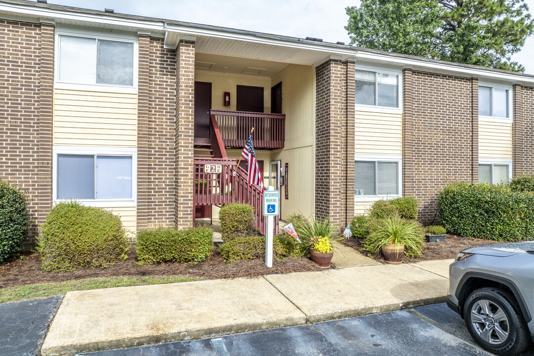 Lafayette Square Apartments in Camden, SC - Building Photo