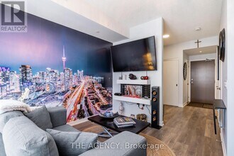 20-620 Richardson St in Toronto, ON - Building Photo - Building Photo