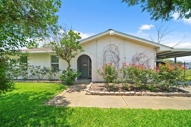 property at 126 S 6th St