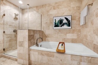 Wilshire Victoria Westwood Apartments in Los Angeles, CA - Building Photo - Building Photo