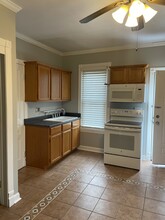 438 N Montgomery St, Unit Lower in Port Washington, WI - Building Photo - Building Photo