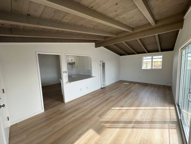 1145-1149 Montauk Ln in Ventura, CA - Building Photo - Building Photo