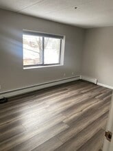 157 Franklin St, Unit #B2 in Stoneham, MA - Building Photo - Building Photo