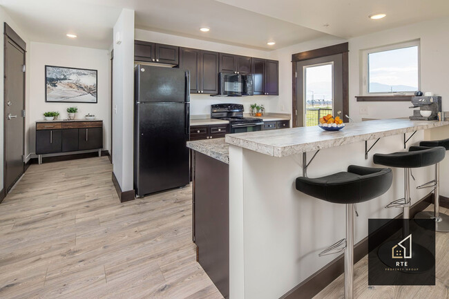 Boulder Creek Apartments in Bozeman, MT - Building Photo - Building Photo