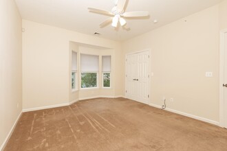 2 Grace Ln in Lindenhurst, NY - Building Photo - Building Photo