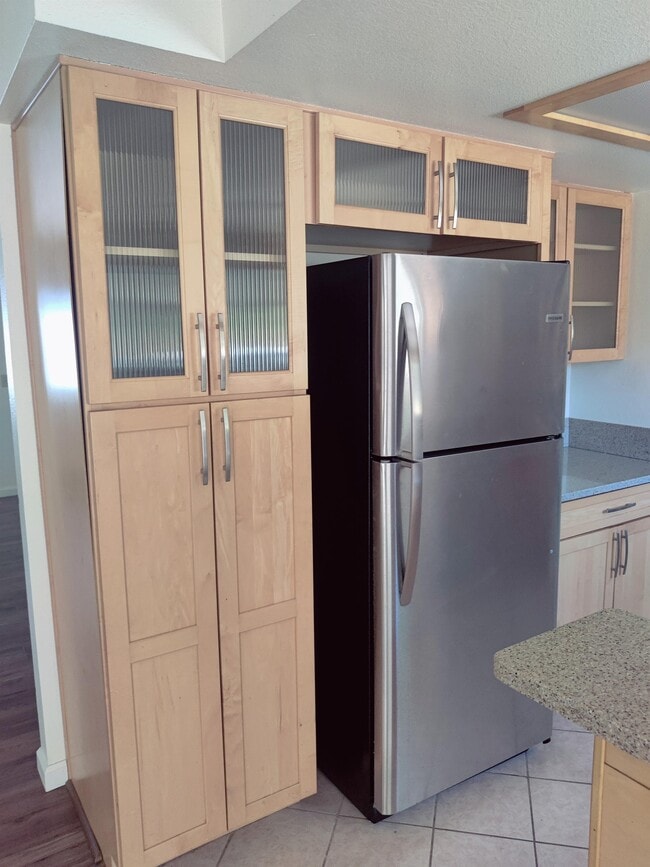 18589 Lake Forest Dr in Penn Valley, CA - Building Photo - Building Photo