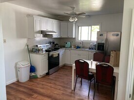 140 Presidents Ln, Unit 1 in Quincy, MA - Building Photo