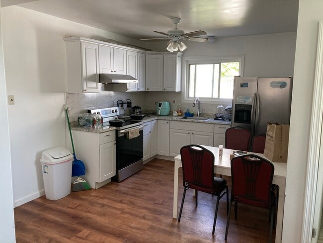 140 Presidents Ln, Unit 1