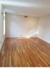 87 Myrtle St, Unit 3 in Boston, MA - Building Photo - Building Photo