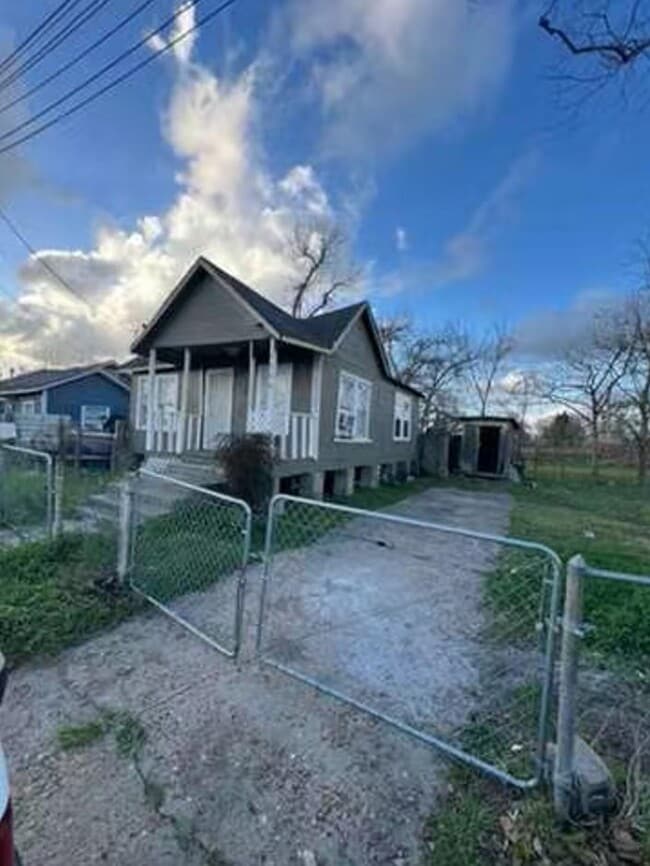 4509 Pardee St in Houston, TX - Building Photo - Building Photo